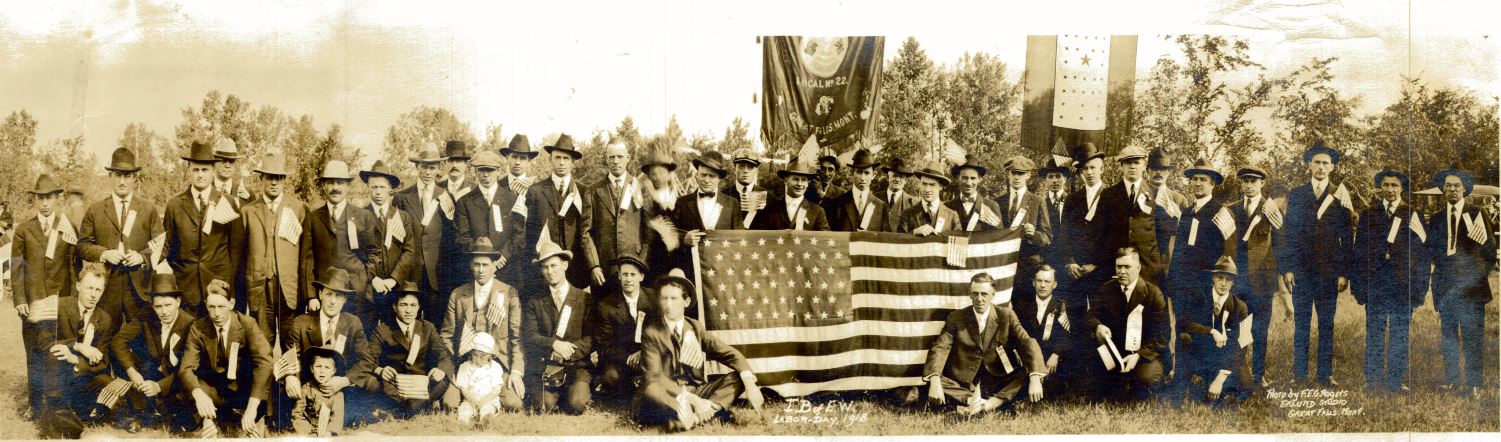 1918